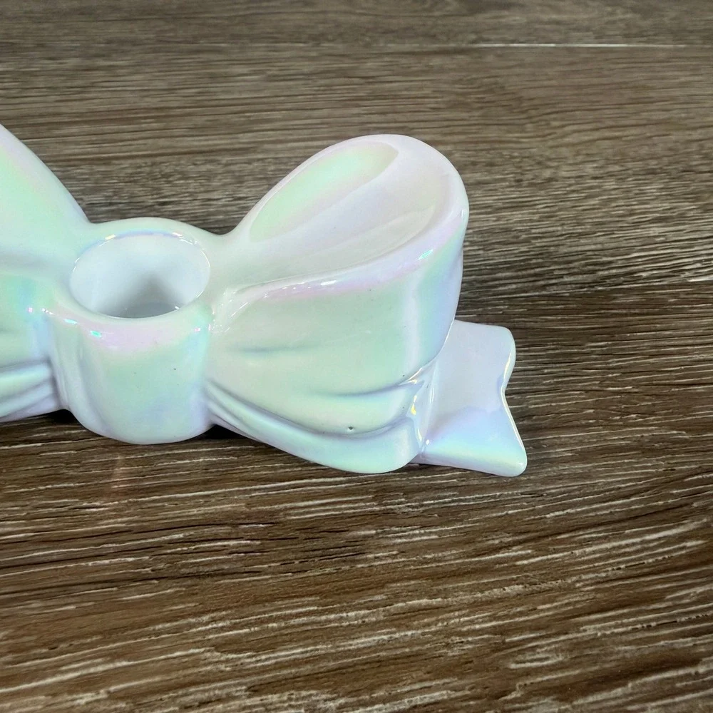 Target Bullseye Iridescent Ceramic Bow Taper Candle Holders Set of 2 READ DESC